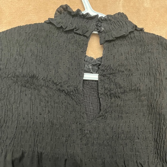 Zara Blouse (free gift with purchase) - Picture 6 of 7